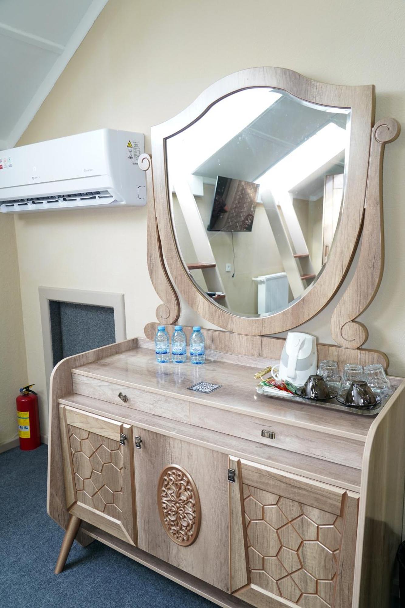 Hostel Premium Tashkent Bagian luar foto