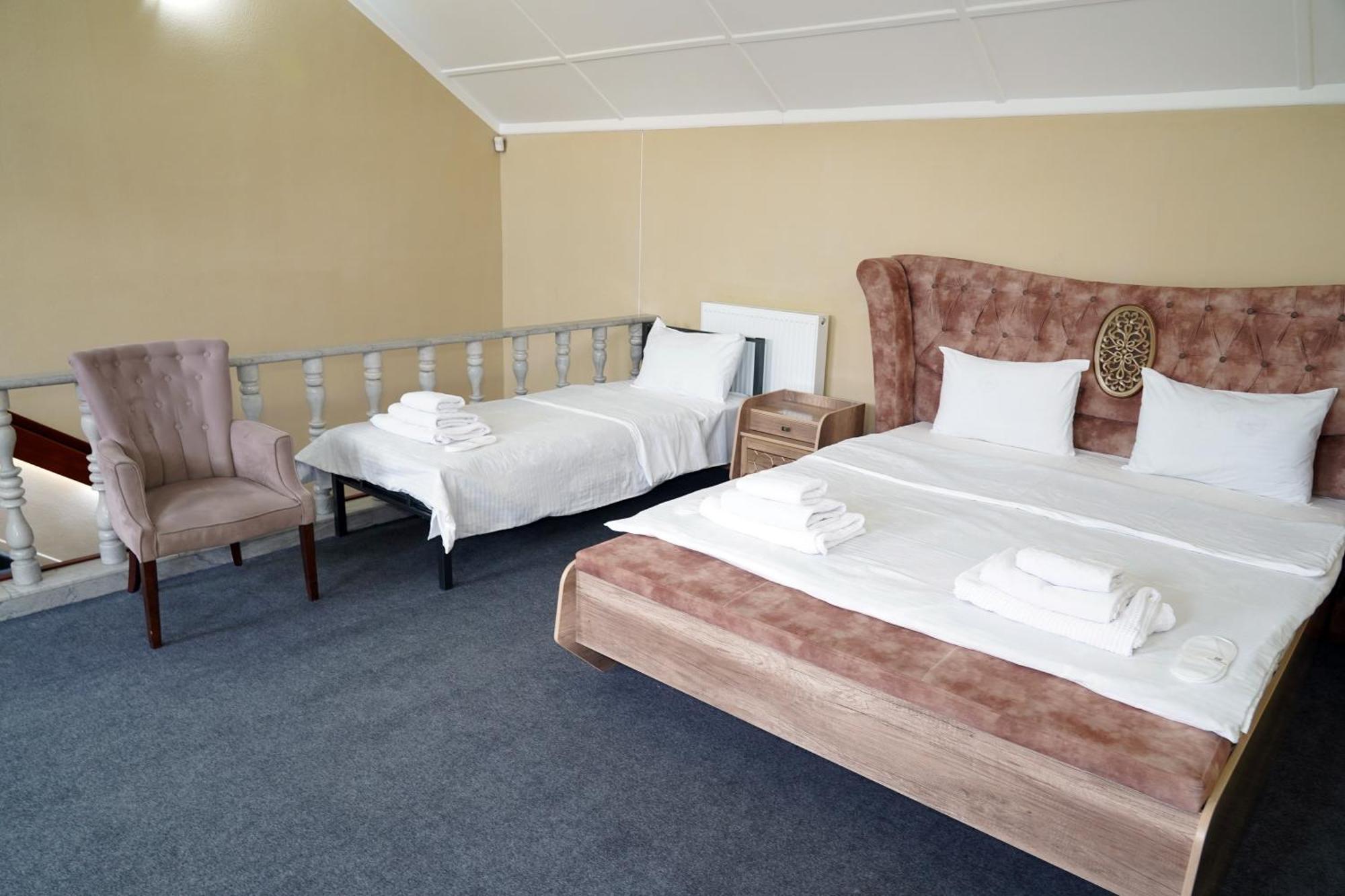 Hostel Premium Tashkent Bagian luar foto
